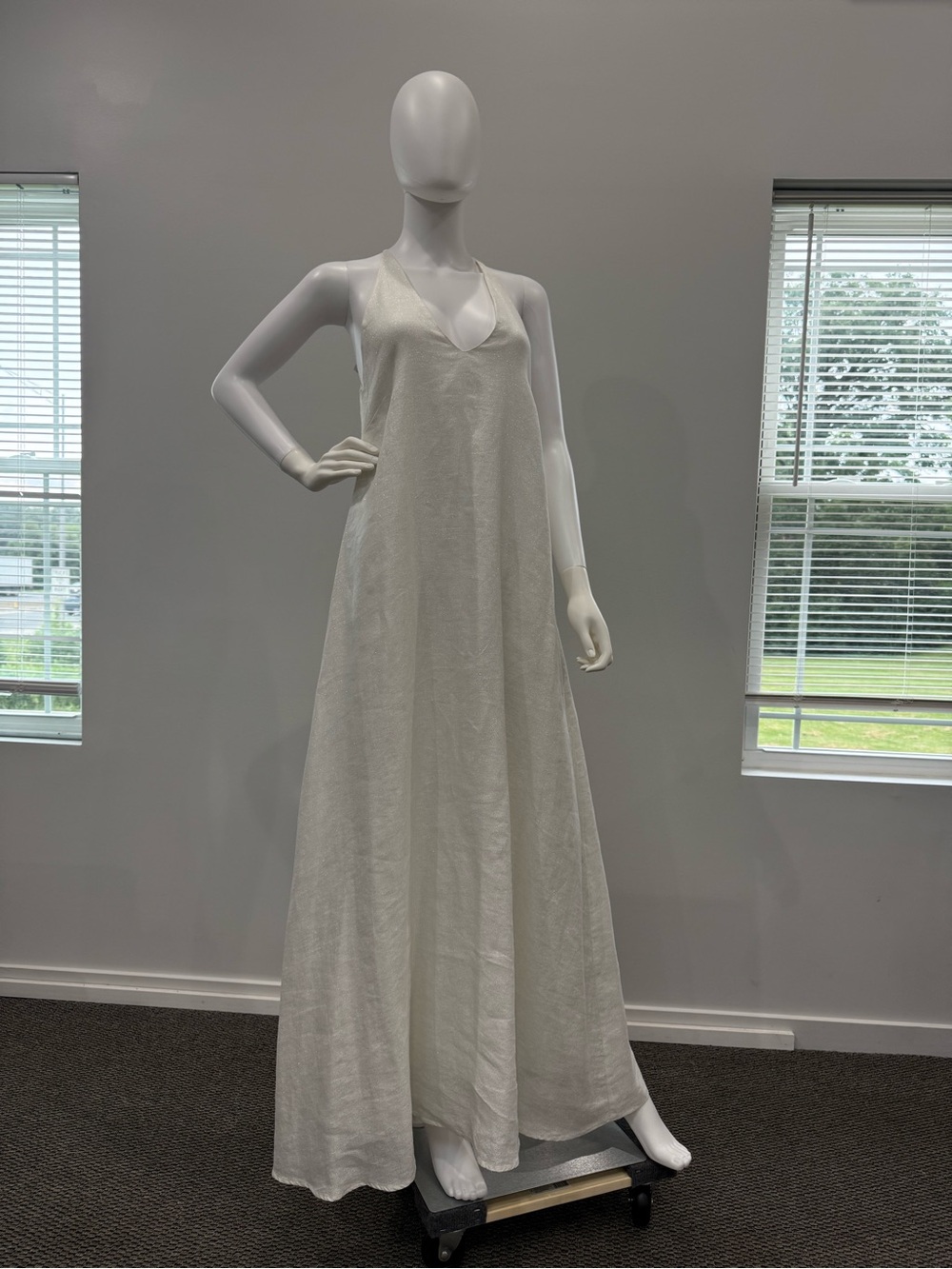Sleeveless White V-Neck Maxi Dress With Subtle Silver Shine - Picture 2 of 9